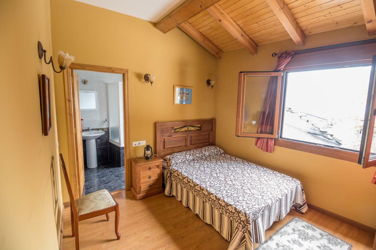 Casa Rural La Fuente Tejedo del Sil Chambre photo